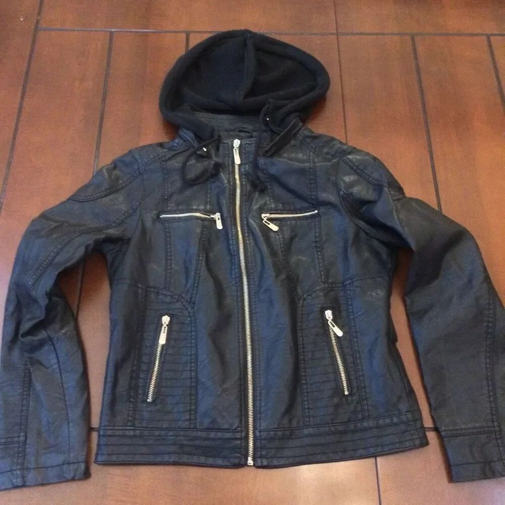 Ci Sono faux leather moto jacket women’s medium
